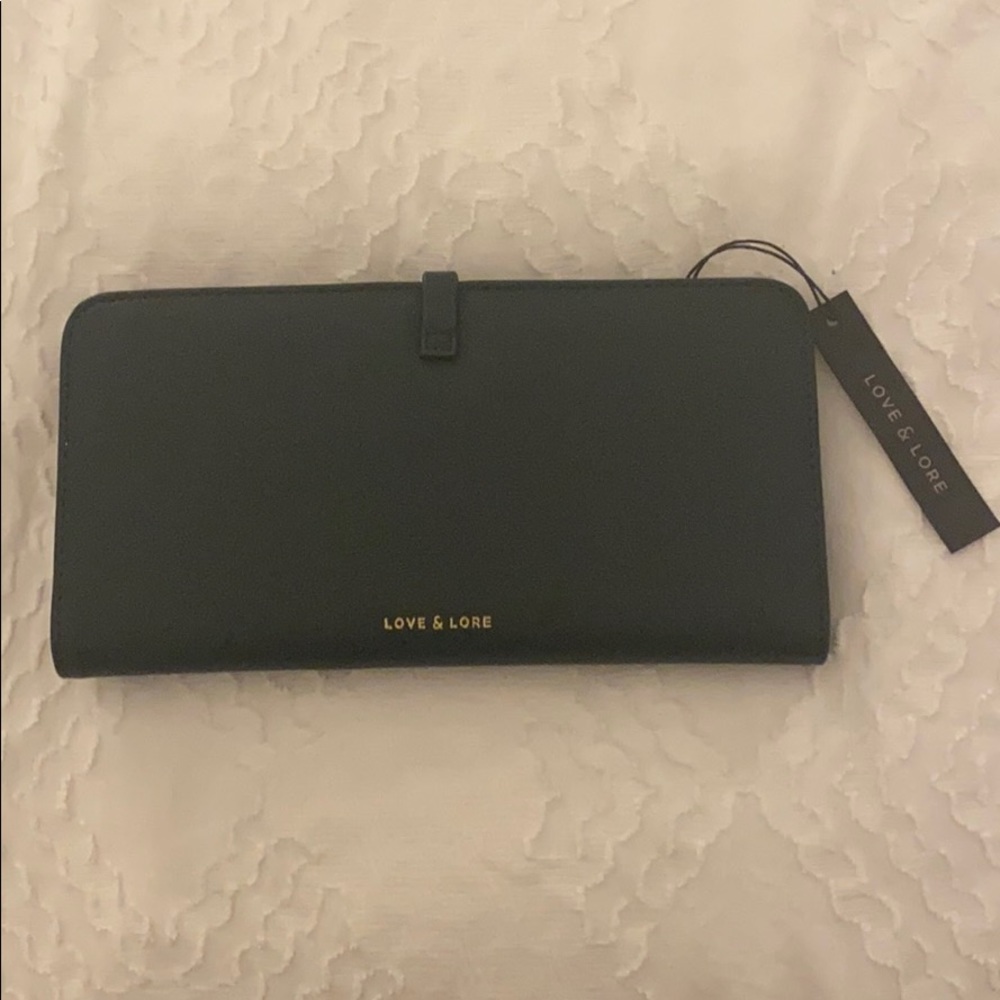Love & Lore Travel Wallet - never used!